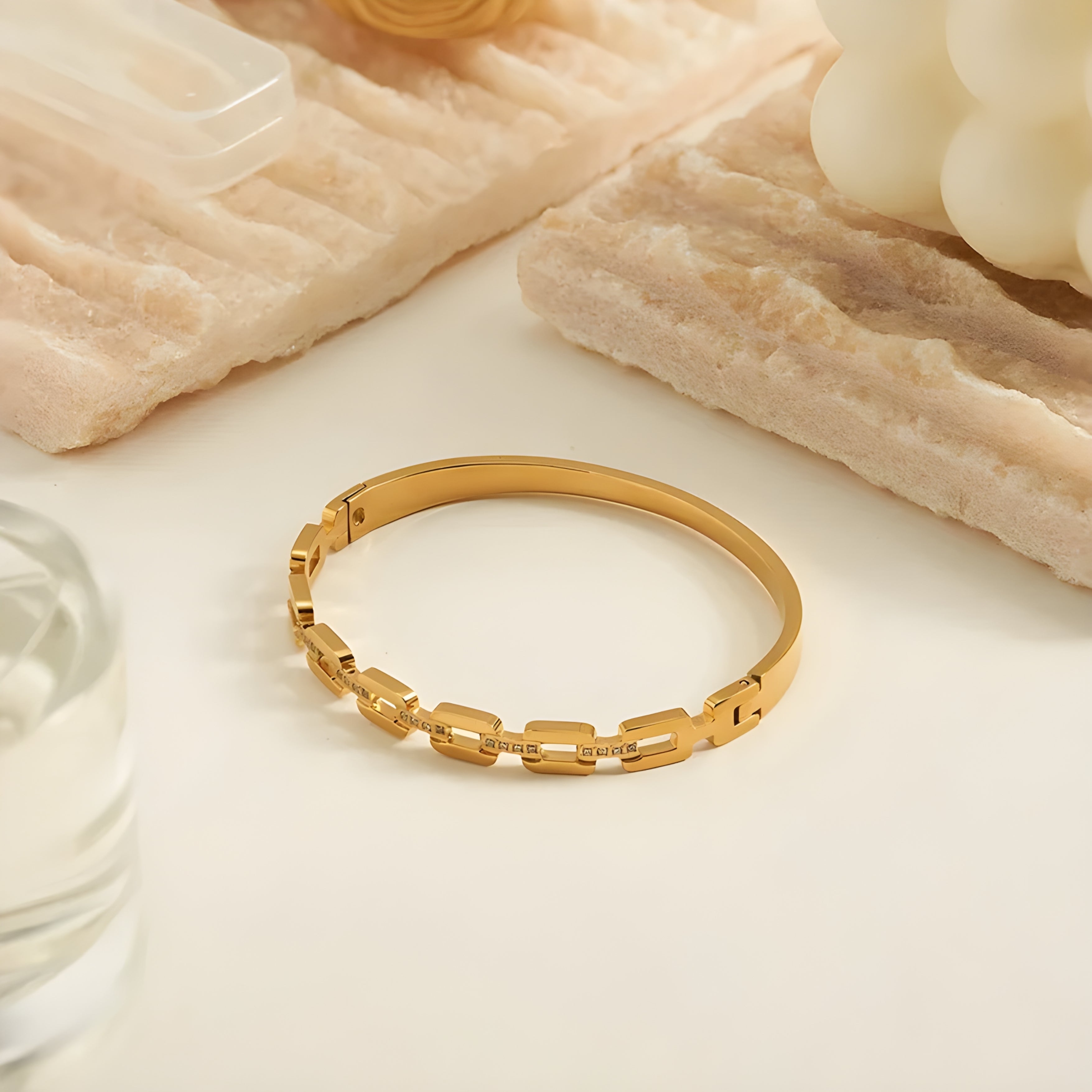 Gleam Gold Bracelet
