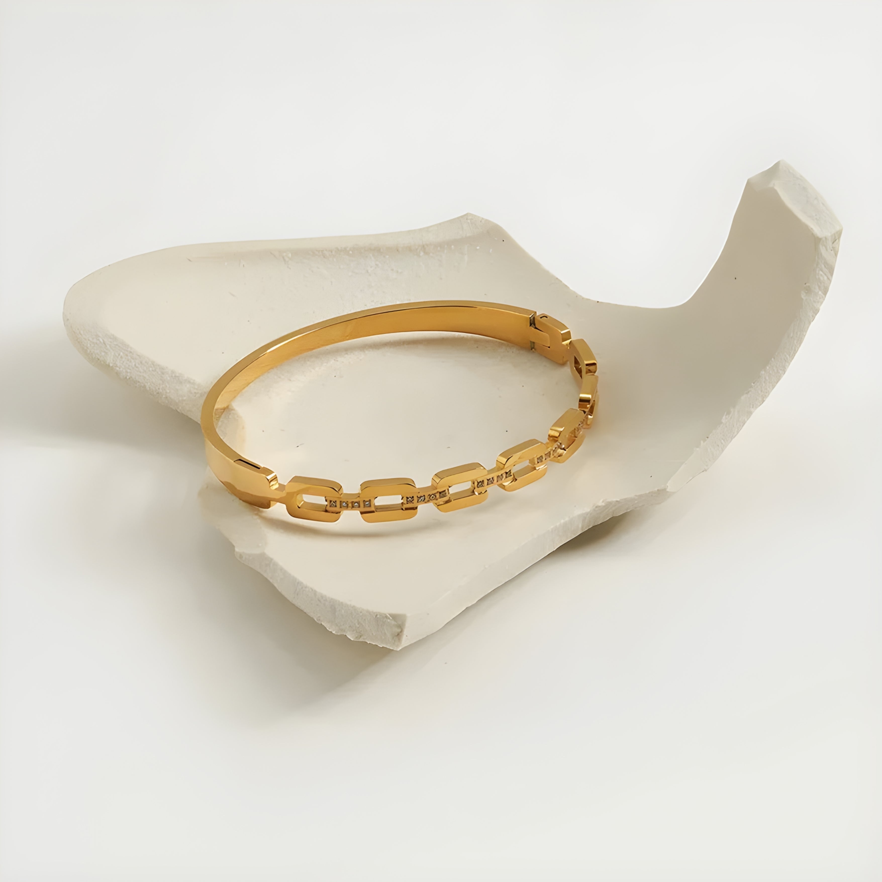 Gleam Gold Bracelet