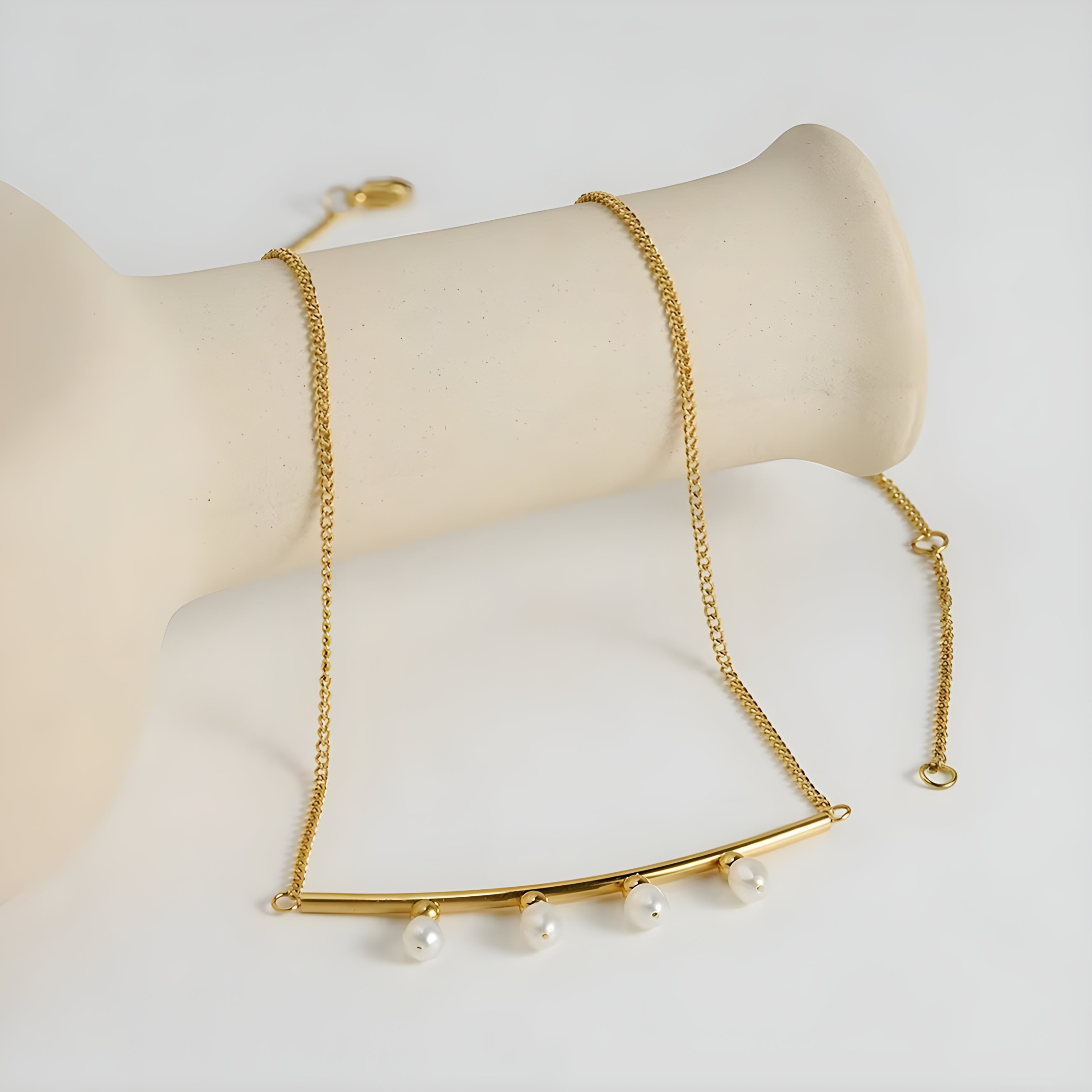 Serene Pearl Necklace