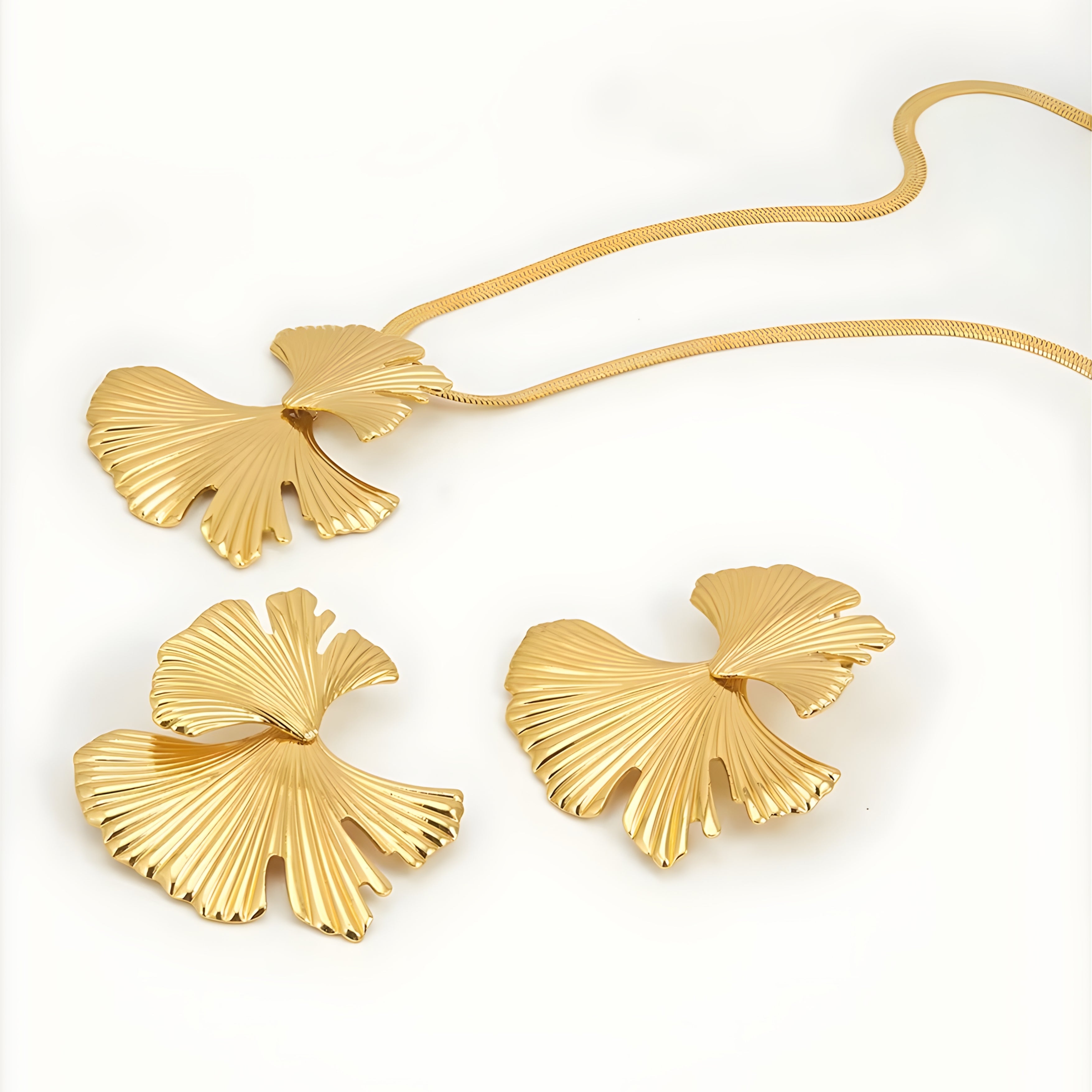 Flourish Snake Chain Necklace