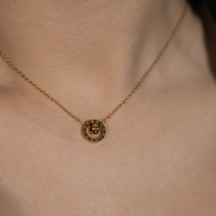 Glimpse Necklace
