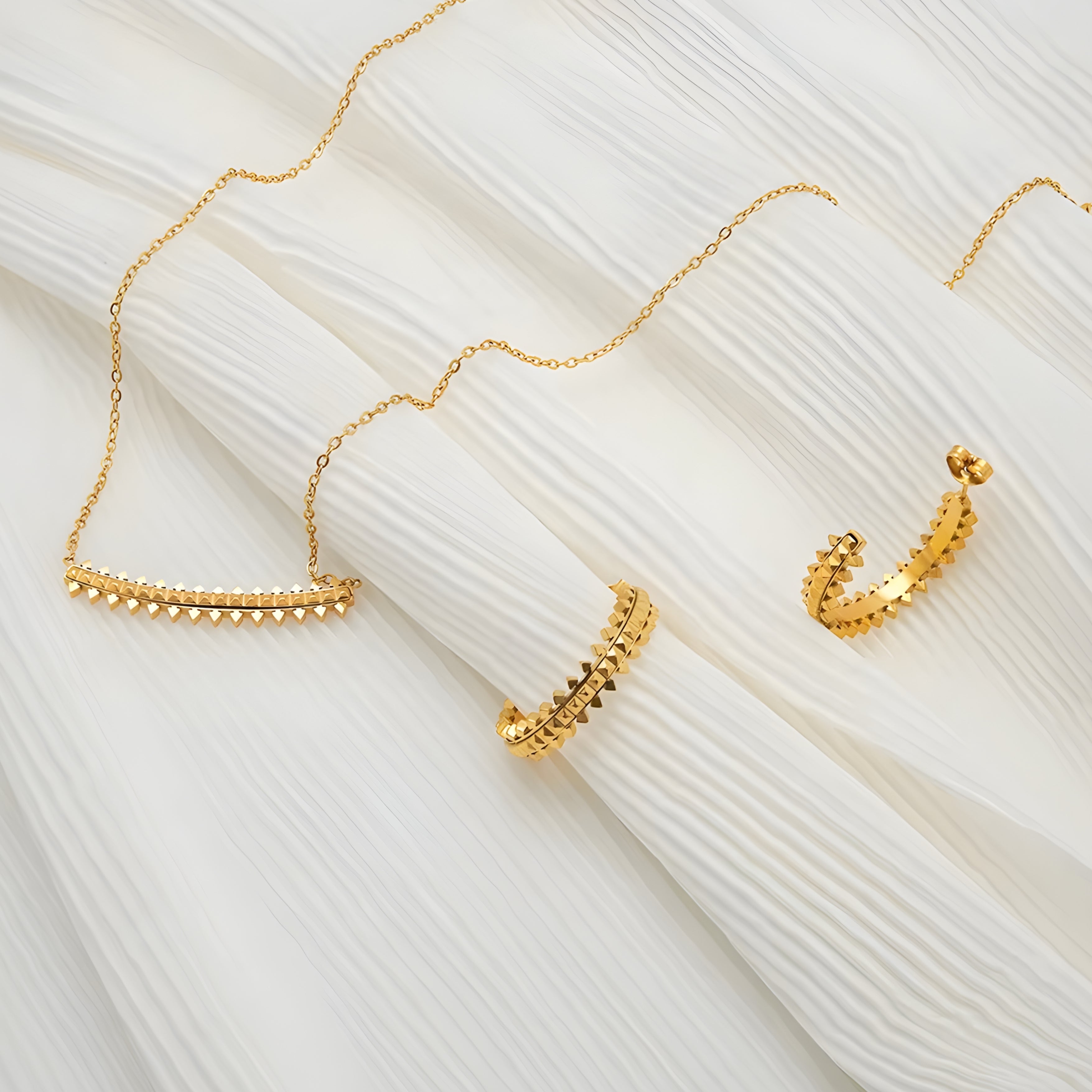 Vanta Spike Hoops Earrings