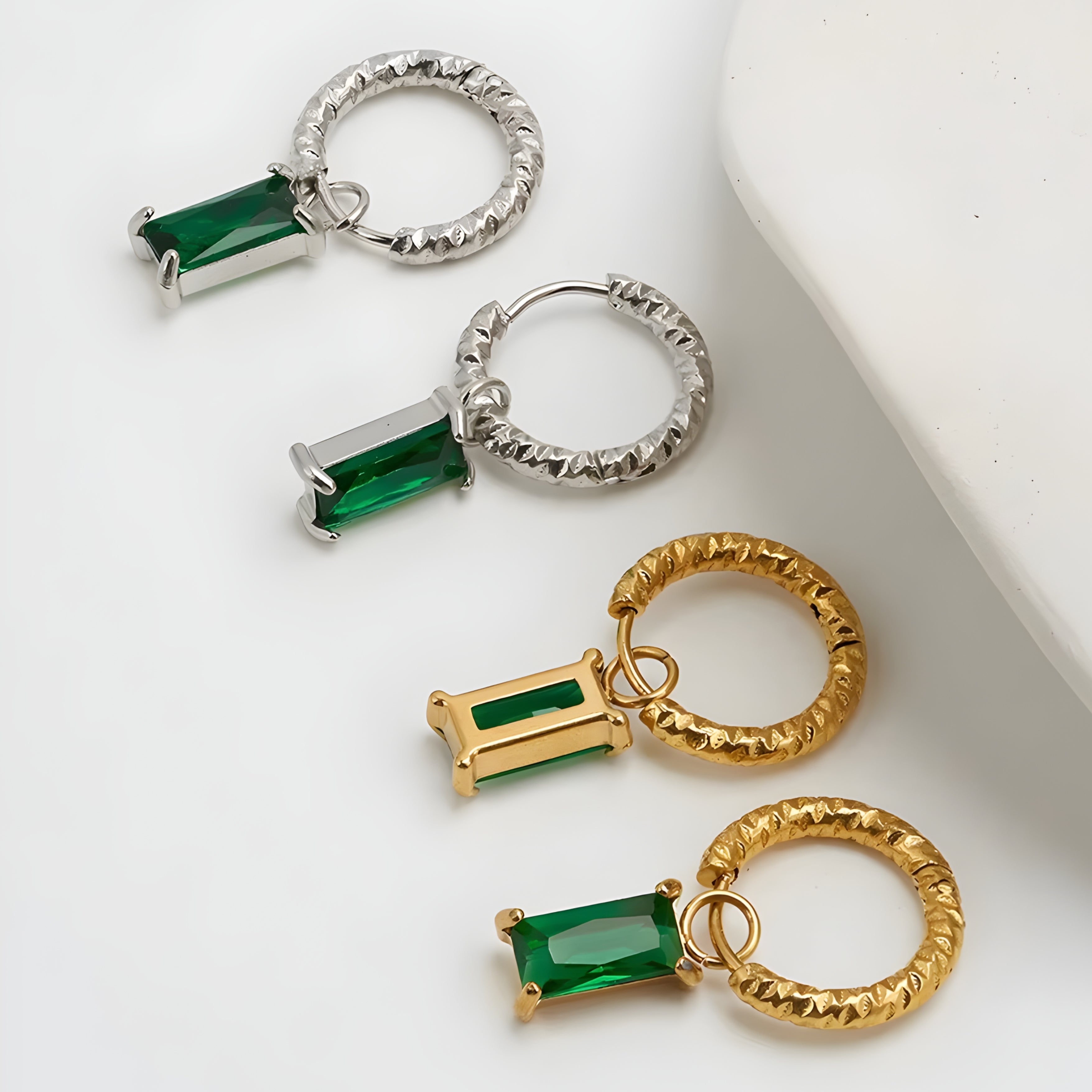 Emeralda Earrings