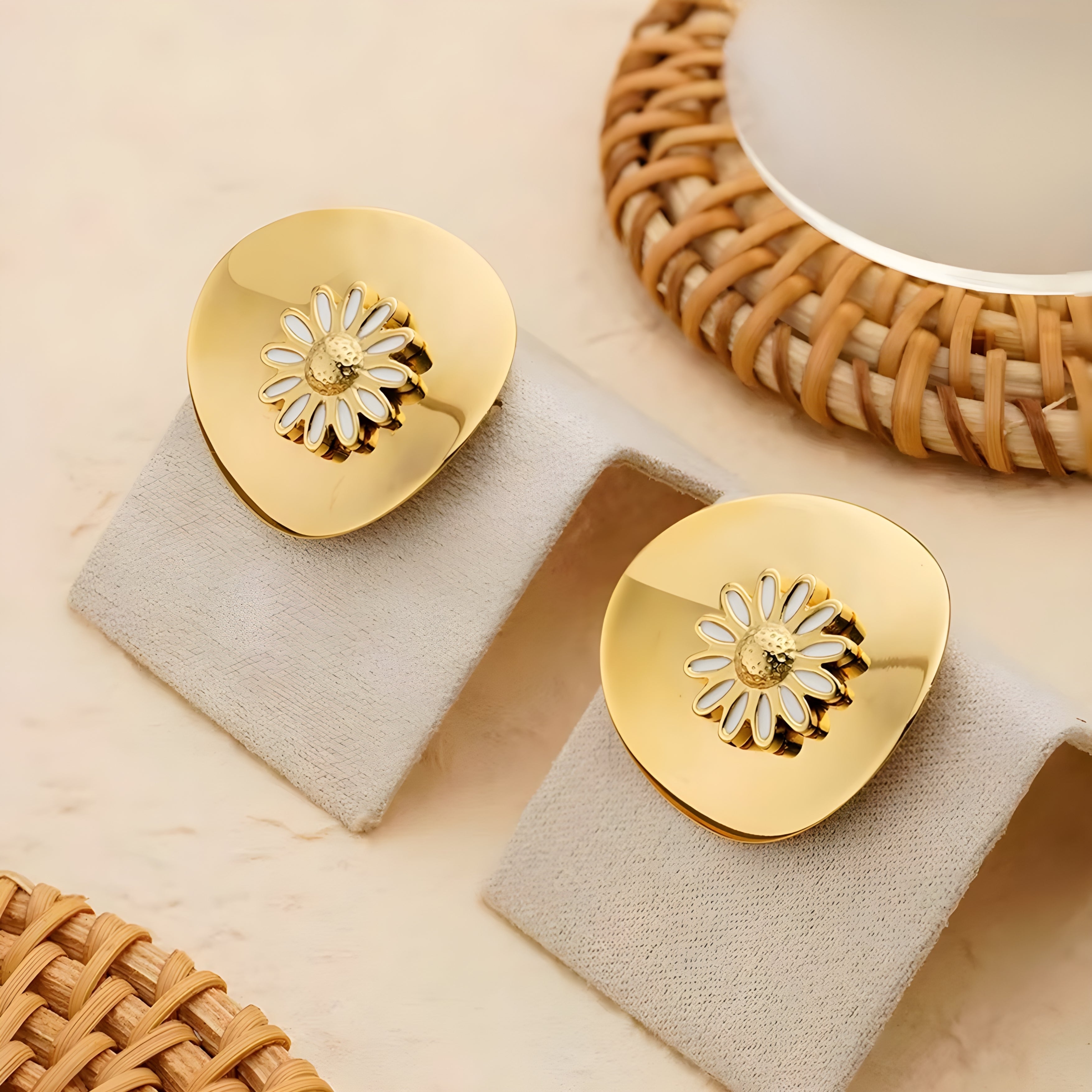 Daisy Stud Earrings