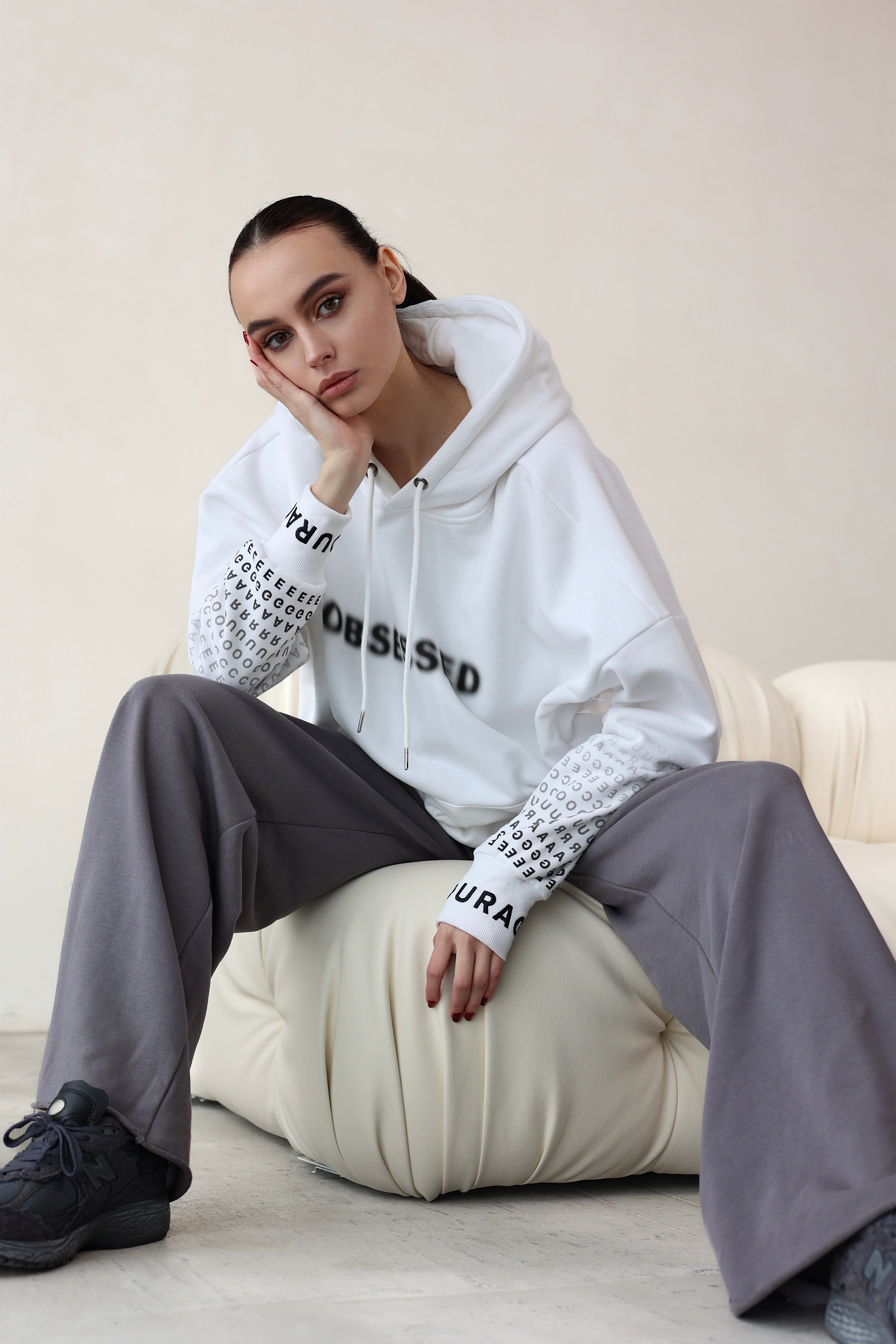 Baggie Hoodie One-Size Fit, Unisex "Vanguard" White