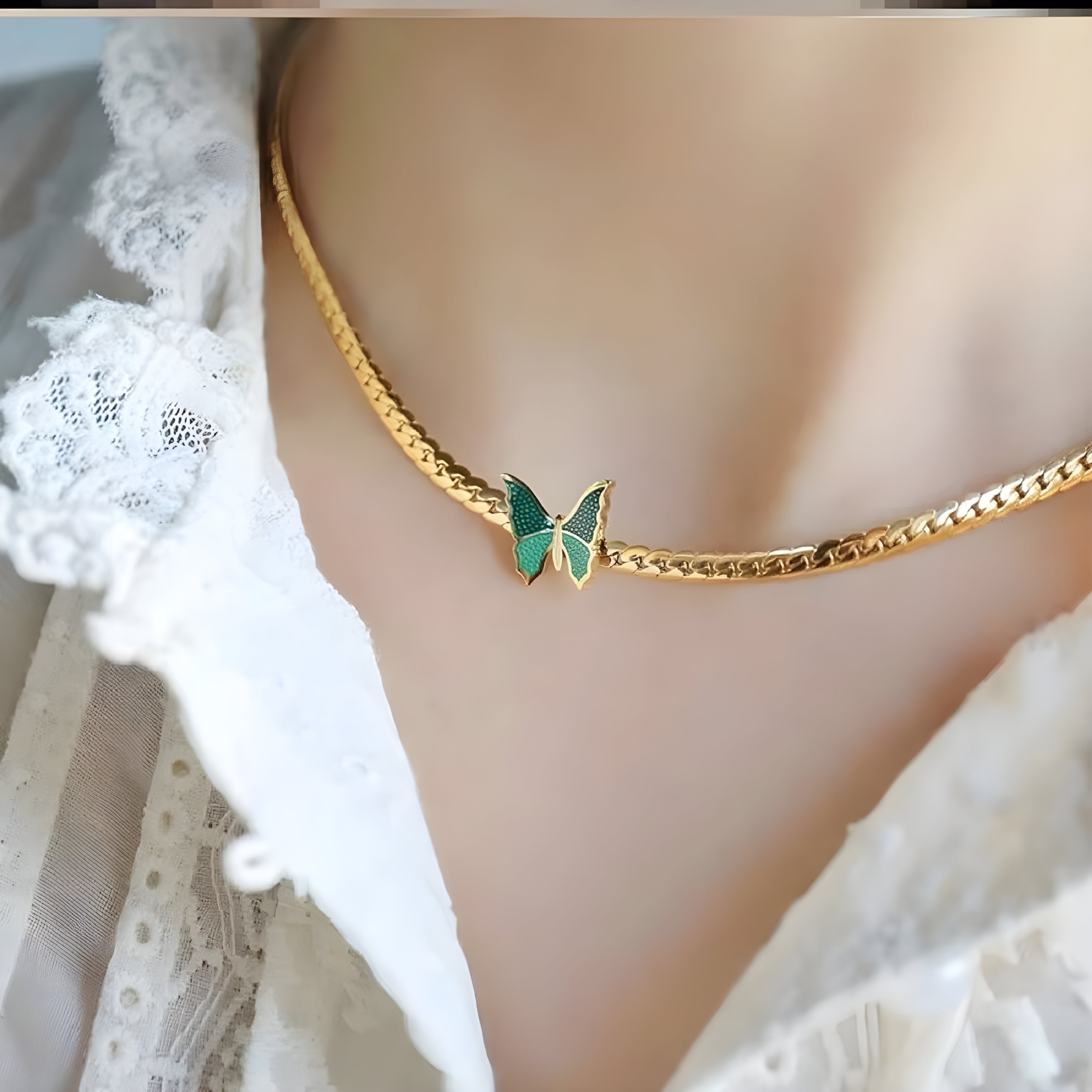 Emerald Wing Necklace