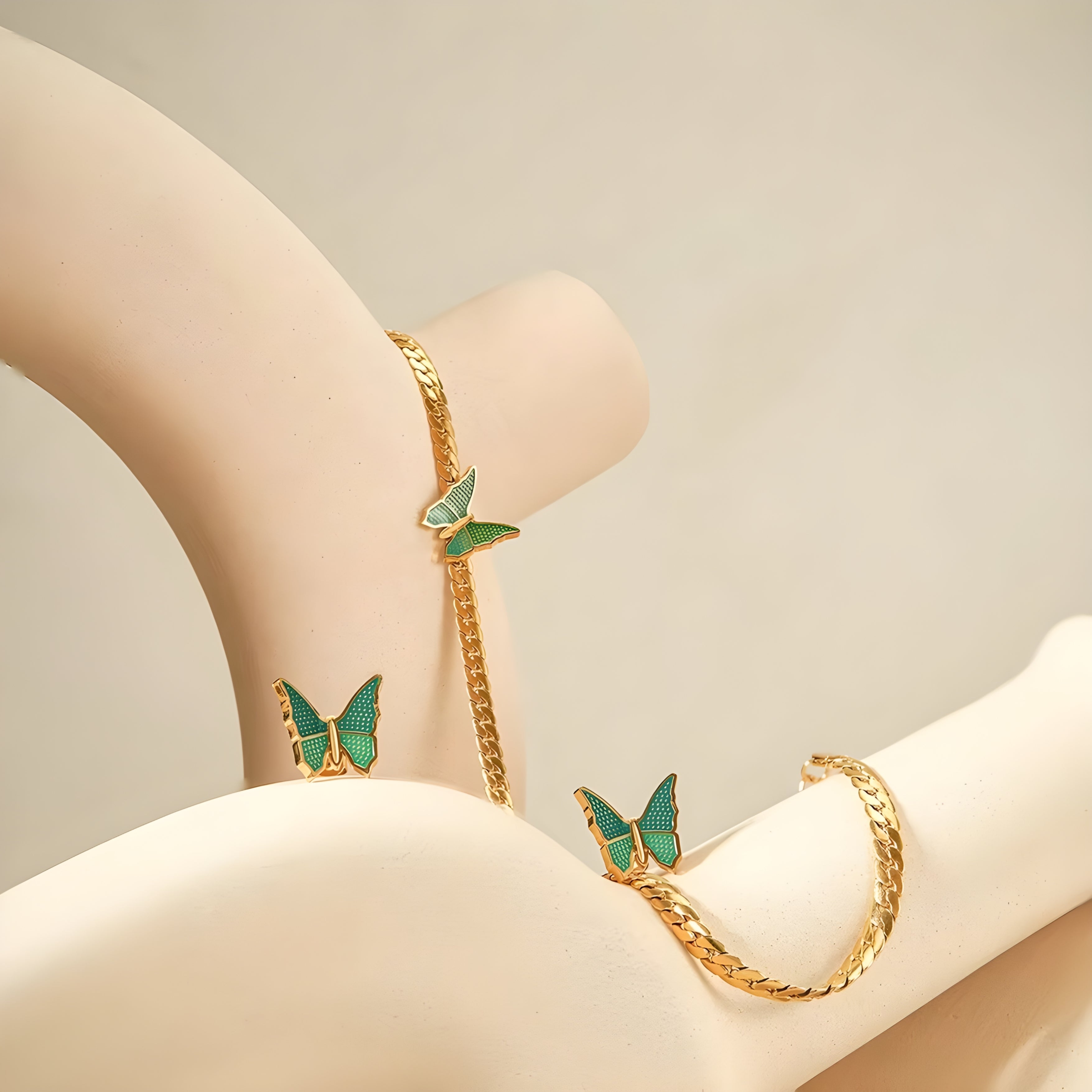 Emerald Wing Necklace