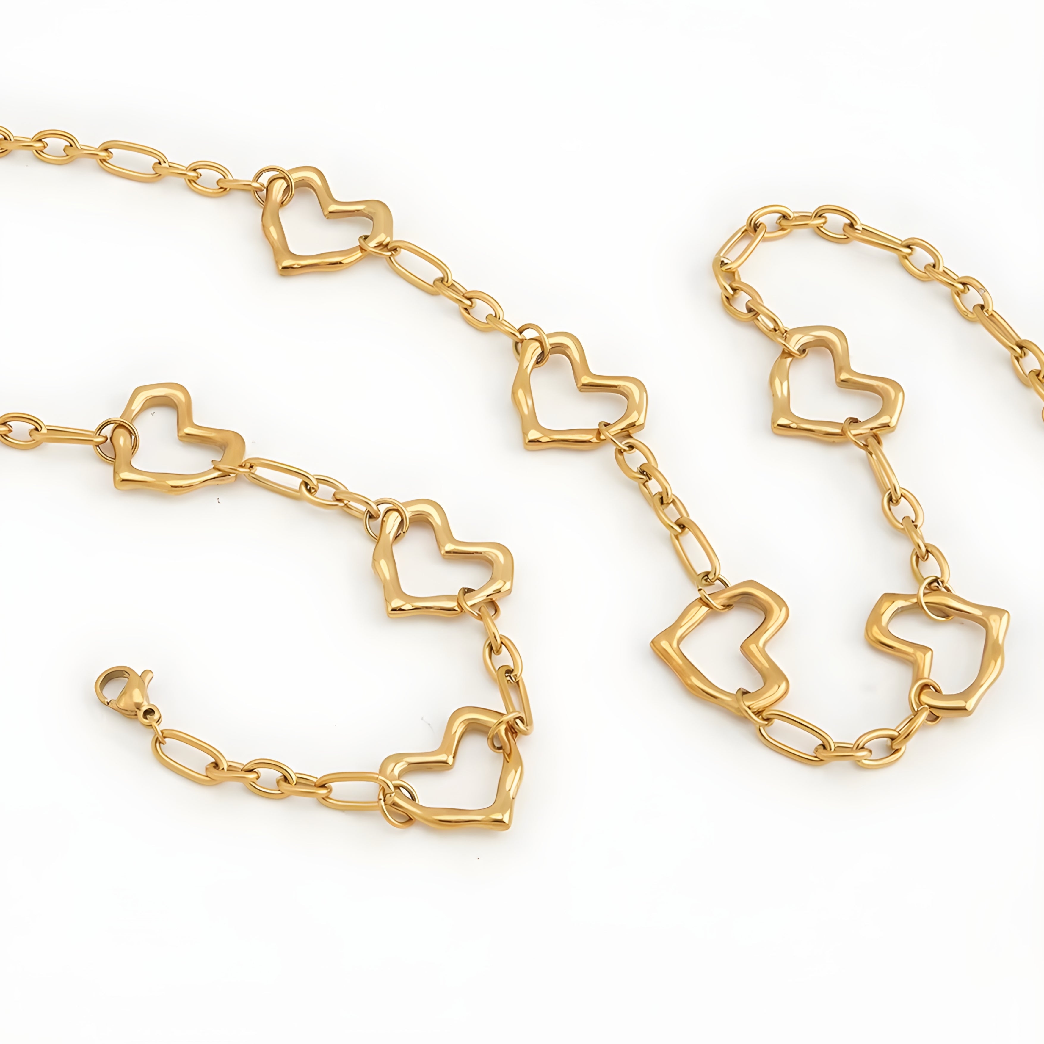 Elara Heart Link Necklace