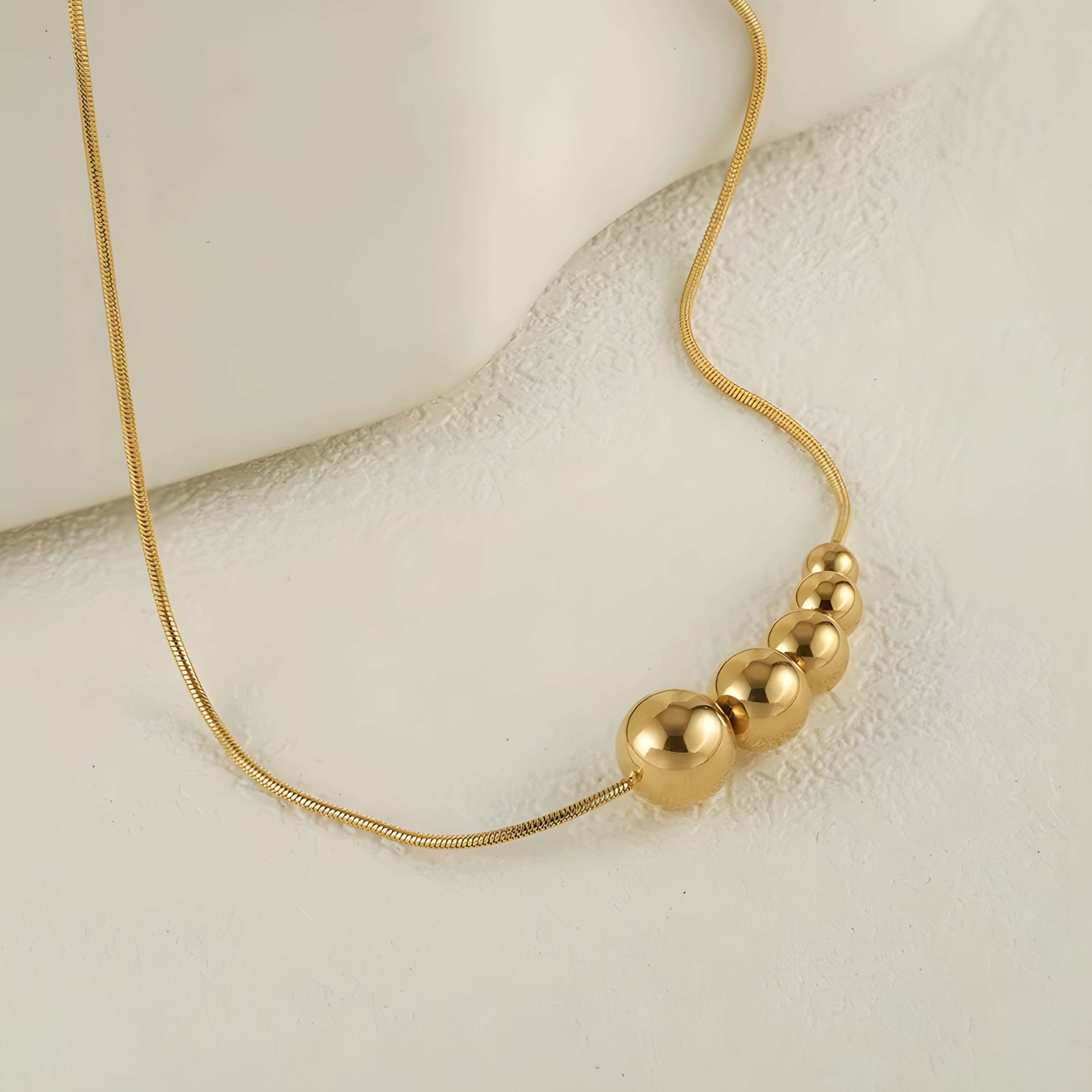 Serpentina Ball Necklace